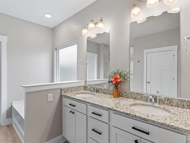 10992 Coues Dr — Photo 17