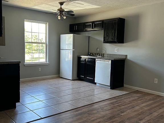 2nd image of 360 Hamilton St