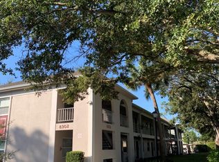 8302 Bardmoor Blvd #104, Seminole, FL 33777