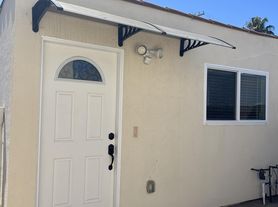 6301 S Harcourt Ave, Los Angeles, CA