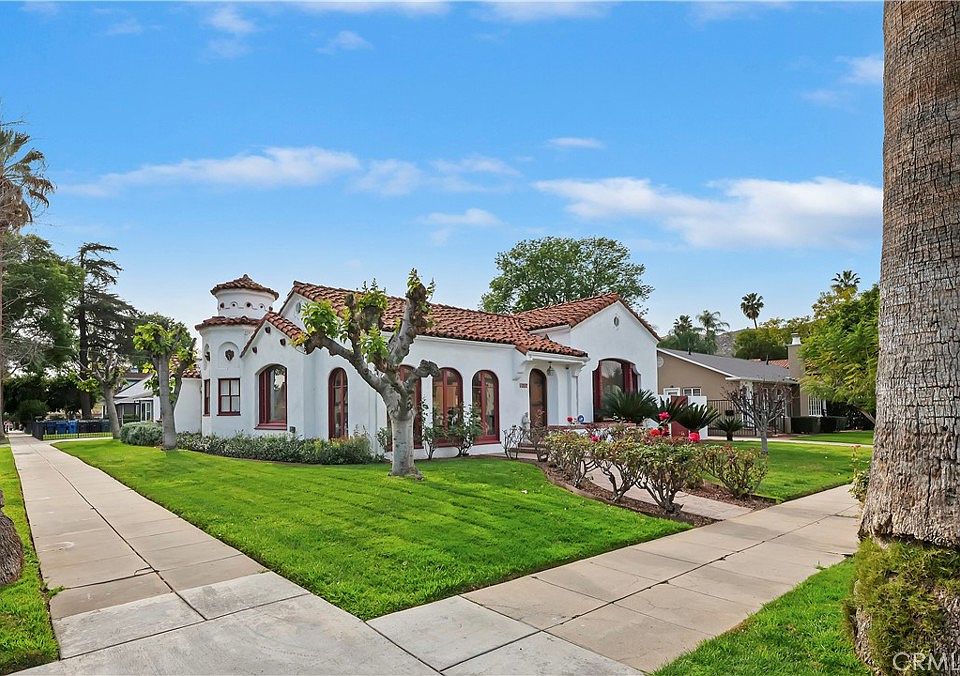 1st image of 4202 University Ave