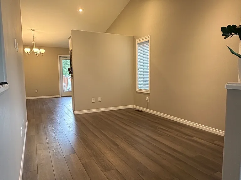 146 Palliser Ct — Photo 26