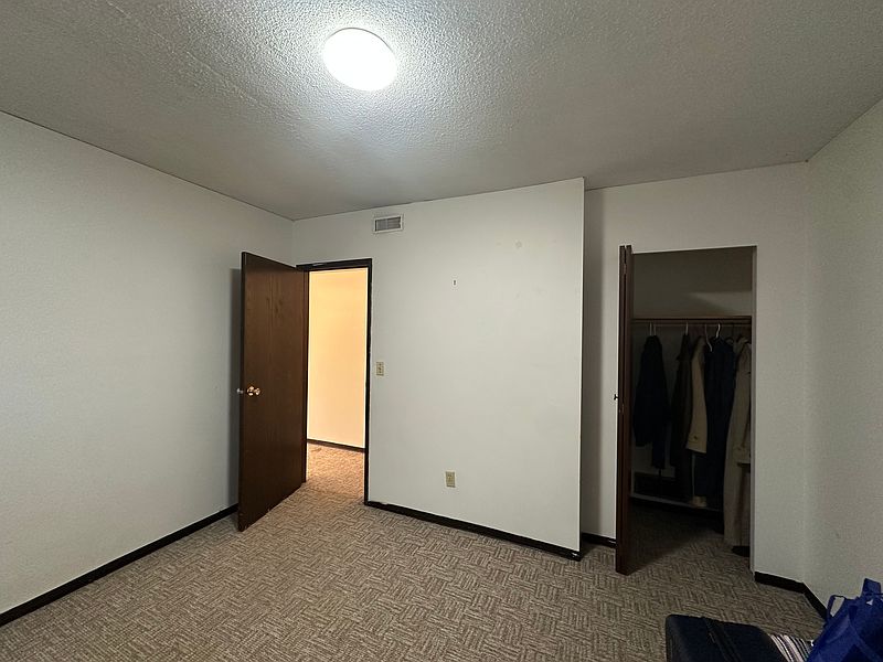 Burnaby House for rent - 2 Bedrooms — photo 8