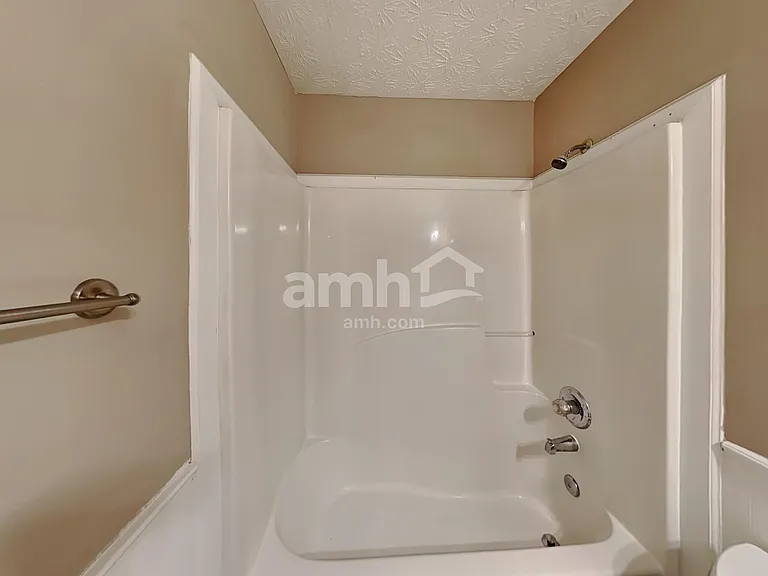 2376 Rimmele Dr — Photo 13