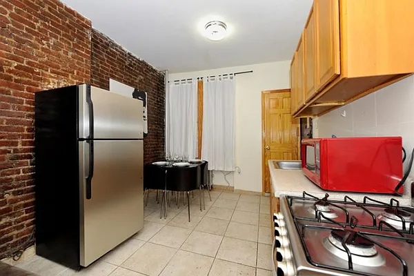 Rented by Eisenberg Exclusives | media 35