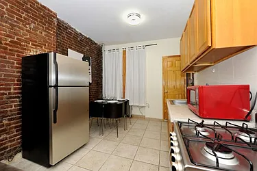 Rented by Eisenberg Exclusives