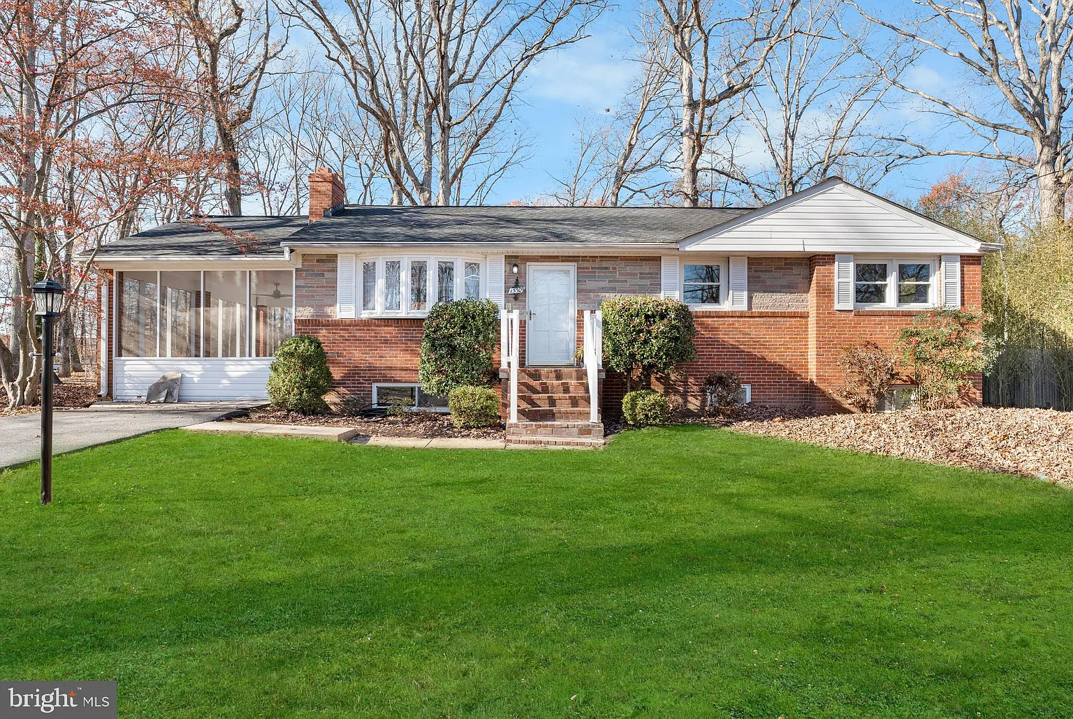 15309 Maple Dr photo 1
