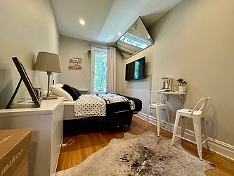 Rented by JB Mac Real Estate Inc.