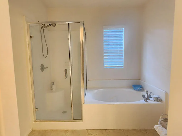 526 S Melrose St — Photo 7