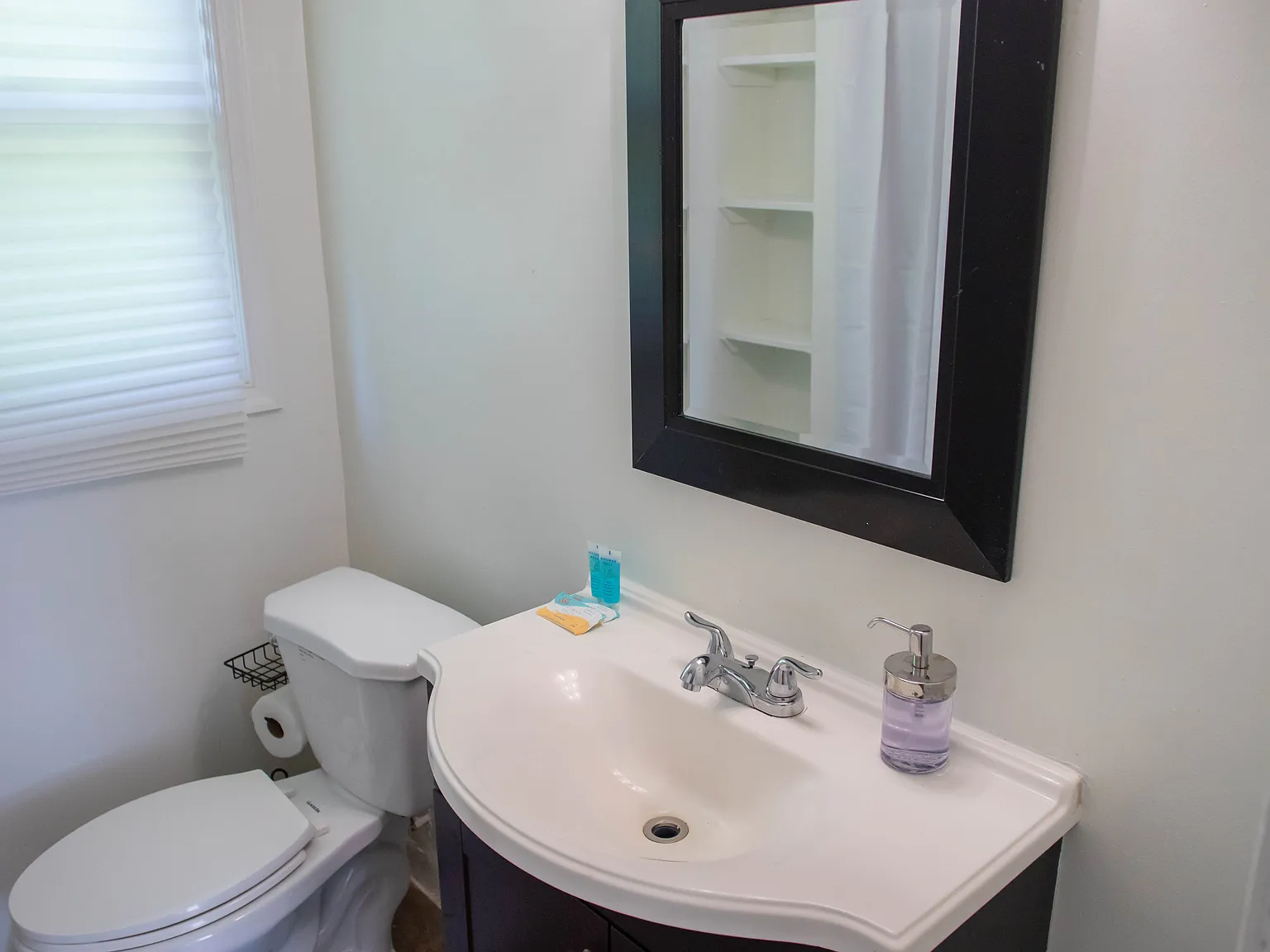 3 bed, 1200 sqft, $3,250 — Photo 3