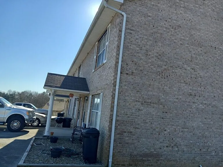 323 Bailey Rd #10 — Photo 10