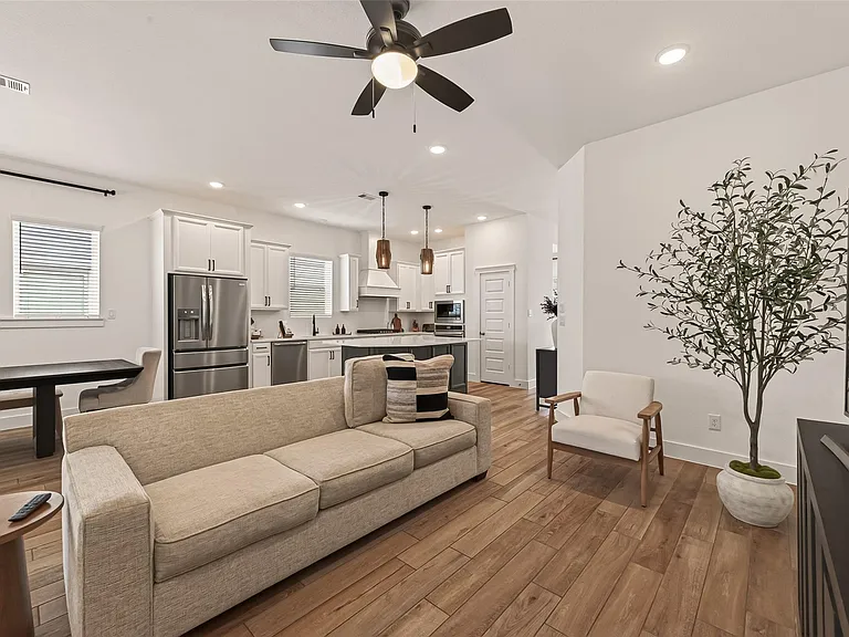 18406 Generous Ln — Photo 14