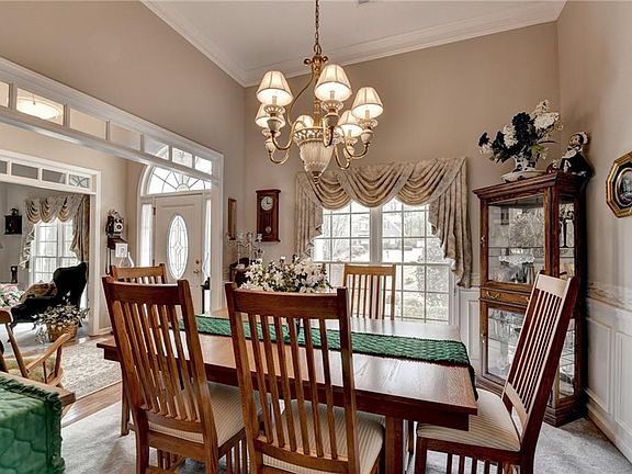 5th image of 8780 Waterside Dr
