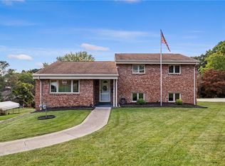 145 Lohengrin Dr, Pittsburgh, PA 15209