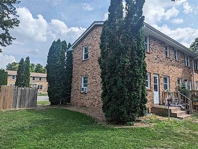 3rd image of 7319 62nd Ave N #3B-1Ba-1364Sqft