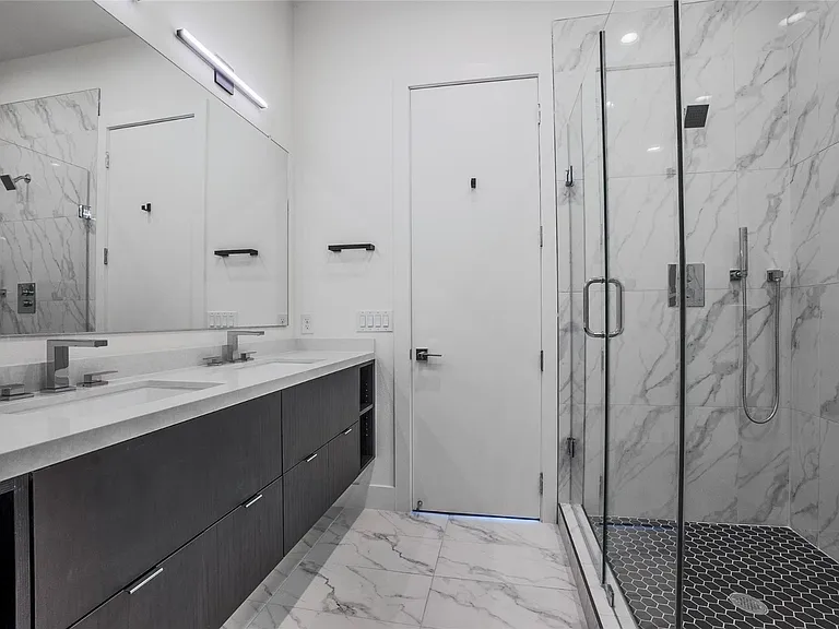 4322 Roseland Ave #3 — Photo 15