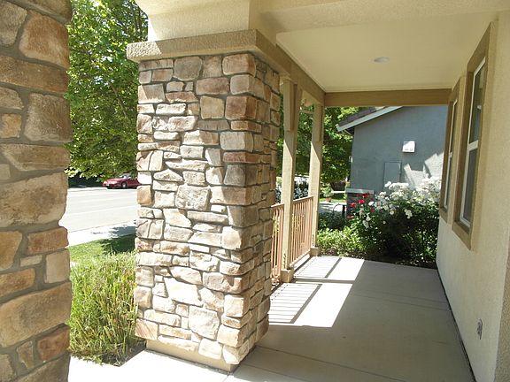 2nd image of 904 Lighthouse Dr