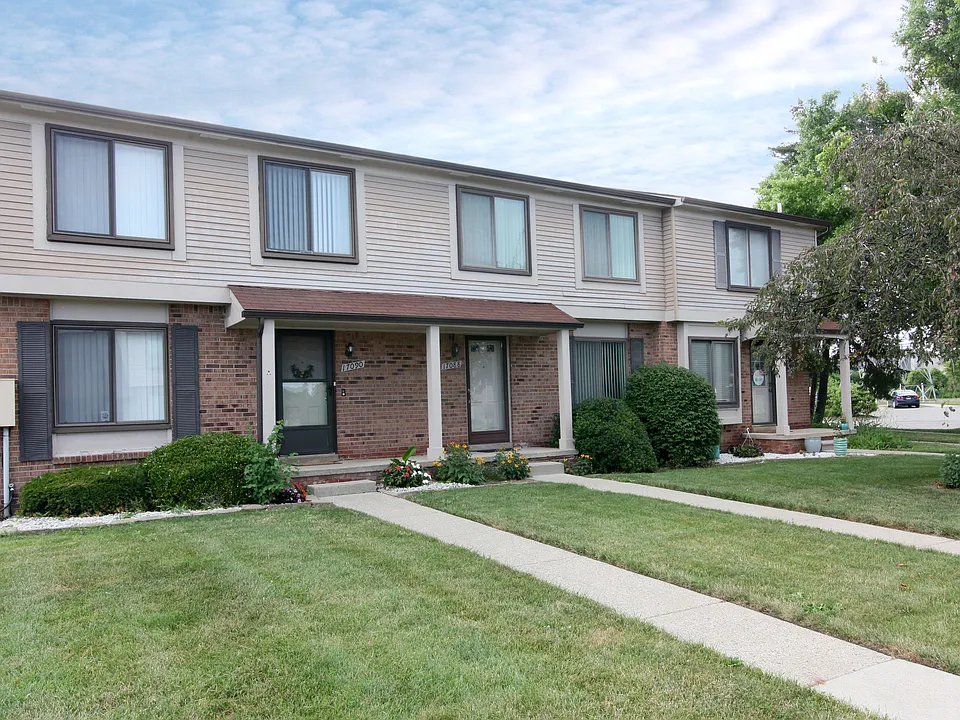 17088 Kingsbrooke Dr