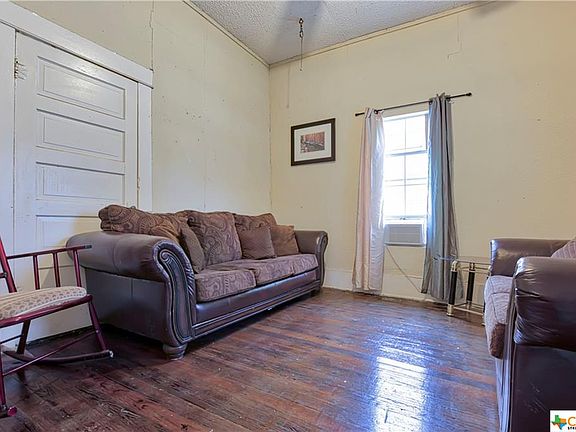 5th image of 327 Cooper St