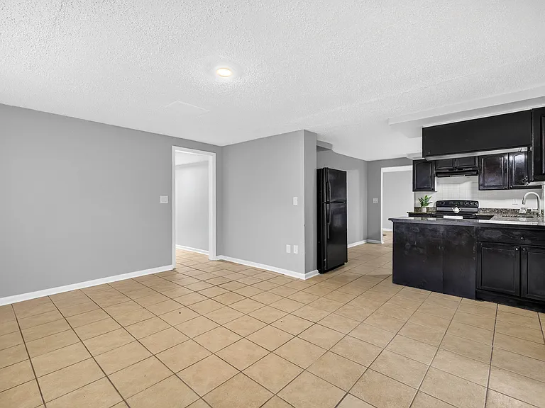4031 Grayton Dr — Photo 6