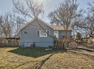 9019 E 79th St, Raytown, MO 64138