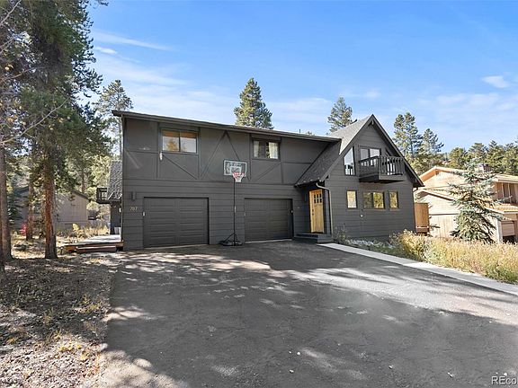 2nd image of 14 Red Feather Road