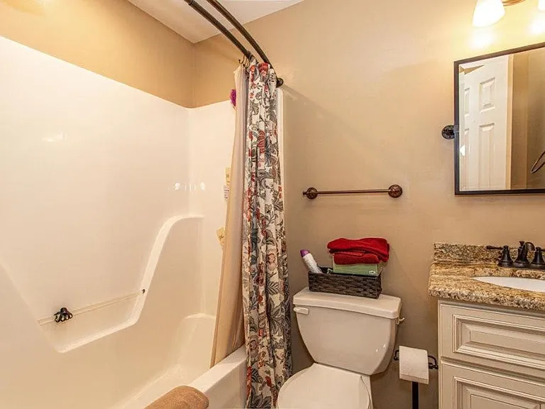 10714 Prince Albert Way — Photo 18
