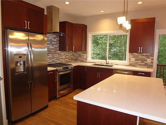4th image of 11526 SE 83rd St