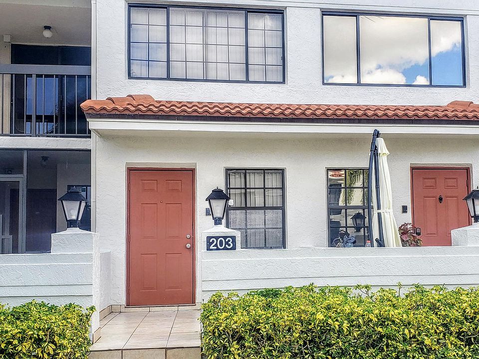 1st image of 9692 Sills Dr E APT 203