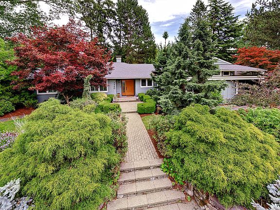 3rd image of 4460 SW 78th Ave