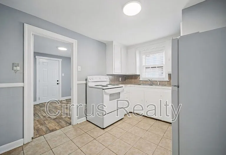 143 Maryland Ave #3 — Photo 8