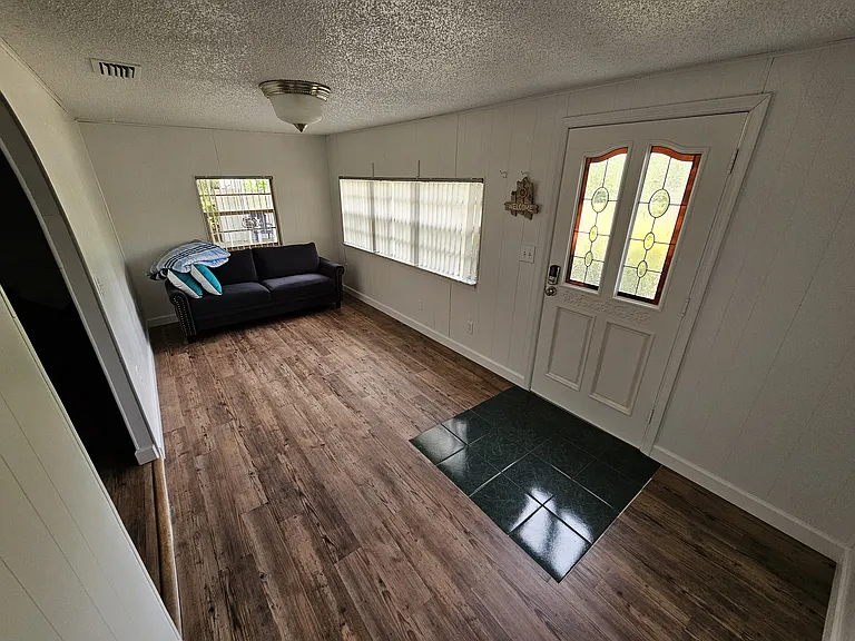 1060 Bevis Rd — Photo 10