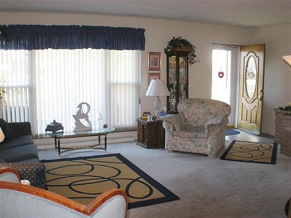 3rd image of 11496 Clearmeadow Ct