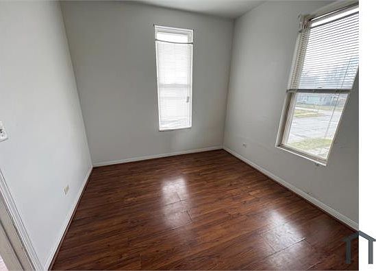 2nd image of 148 W 66th St #2
