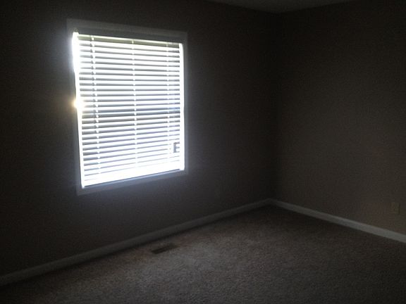 4th image of 1001 Harvest Knoll Ln