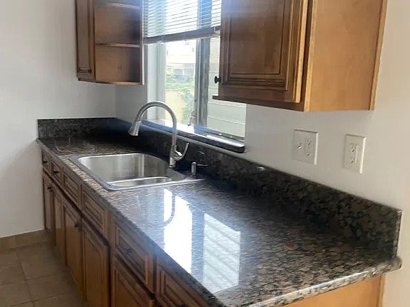 4th image of 1847 N Kingsley Dr #44c2ace21