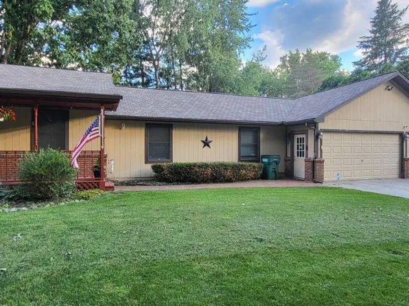 4550 Hummer Lake Rd, Ortonville, MI 48462