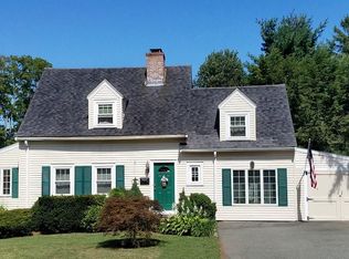 32 Simonds Rd, Lexington, MA 02420