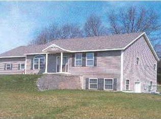 9499 Fricke Dr NE, Rockford, MI