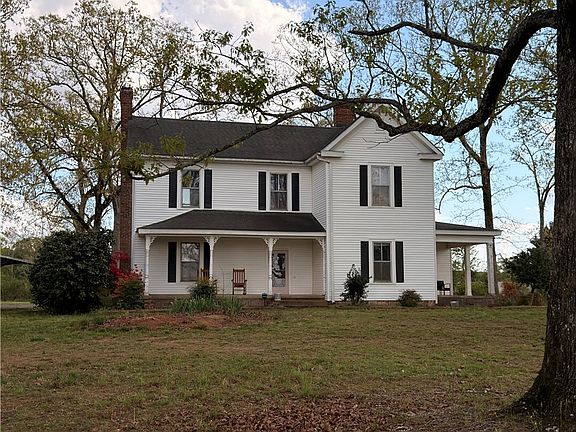 2nd image of 1014 Levis Smith Rd