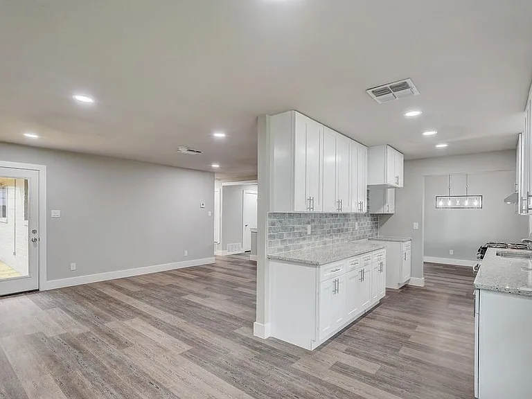 850 Timber Dr — Photo 6