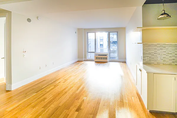 Rented by 620 MGMT | media 10