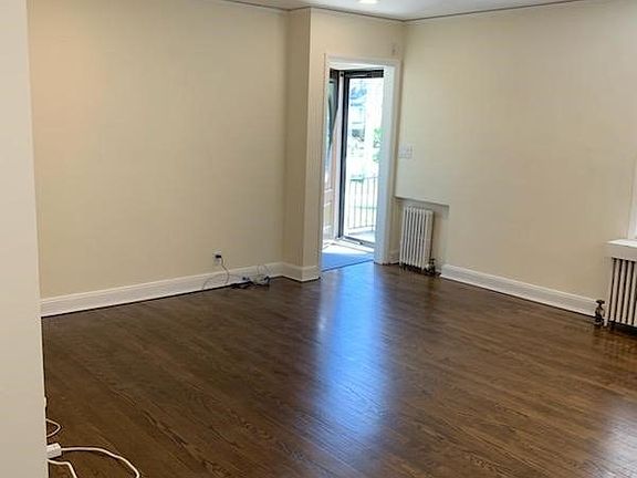 4th image of 163 Lawson St