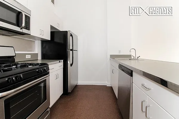 Rented by Citi Habitats | media 29