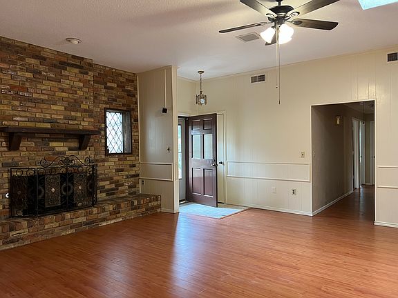 3rd image of 3108 Kingsbridge Dr