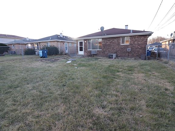 4th image of 787 Buffalo Ave