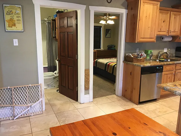 1382 S Green St — Photo 13
