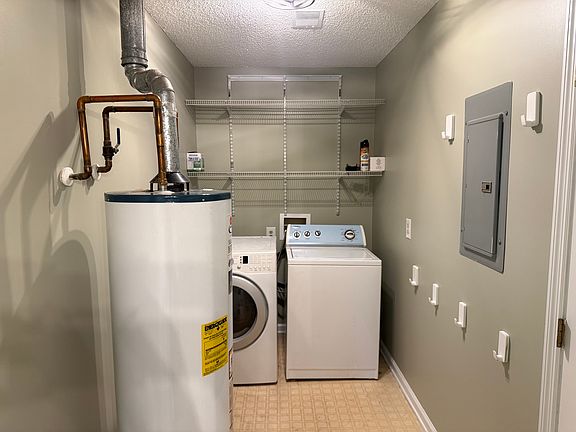 5th image of 103 Winthrop Ct