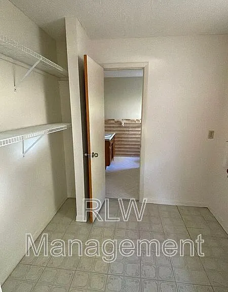 44 S Kentucky Ave — Photo 12