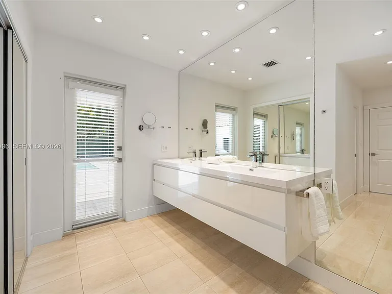 7230 Vistalmar St — Photo 27